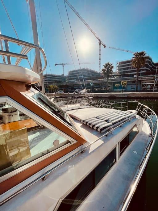 Vintage Classic 70S Boat! Hotel Sant Adria de Besos Exterior photo